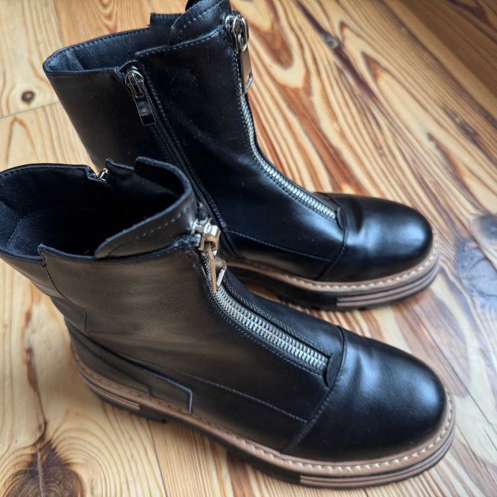 Azura European Luxury Boot